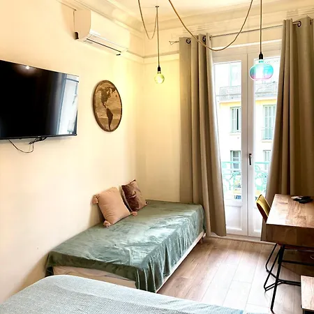 Quarto em Acomodações Particulares Les De Cedric Iconic Tram Gare Pour Personnes Calmes