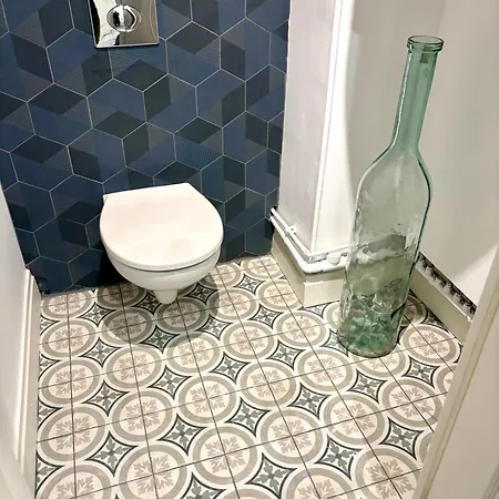 Quarto em Acomodações Particulares Les De Cedric Iconic Tram Gare Pour Personnes Calmes *