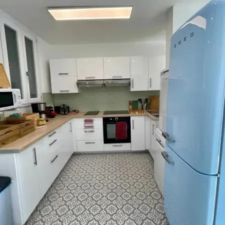 Quarto em Acomodações Particulares Les De Cedric Iconic Tram Gare Pour Personnes Calmes *